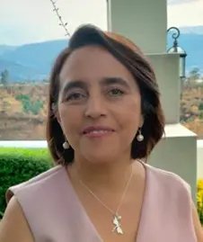 ANA HINOJOSA CABALLERO.png